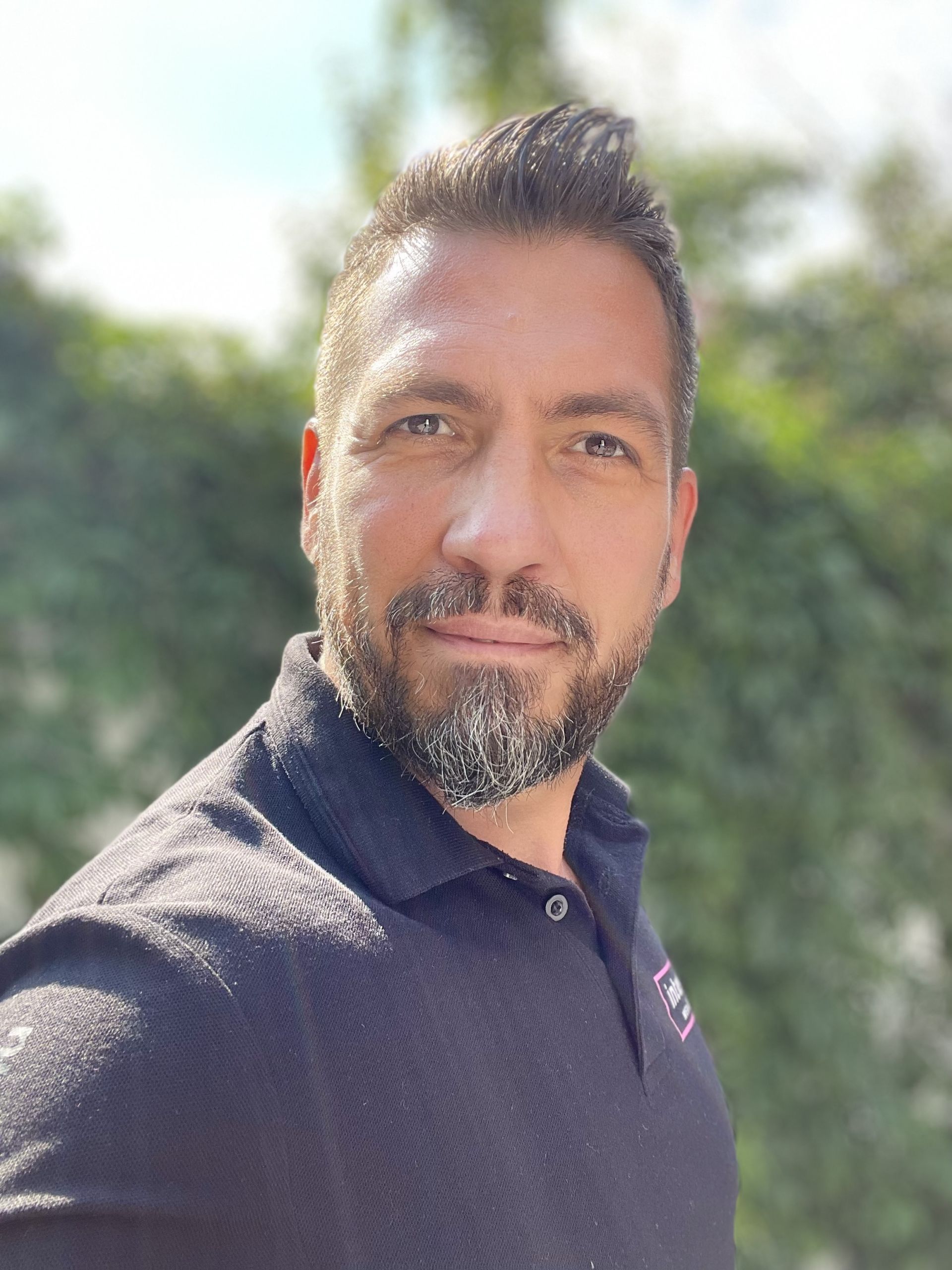 Bodogán Iván portrait lifestyle- és agilis business mentor, coach