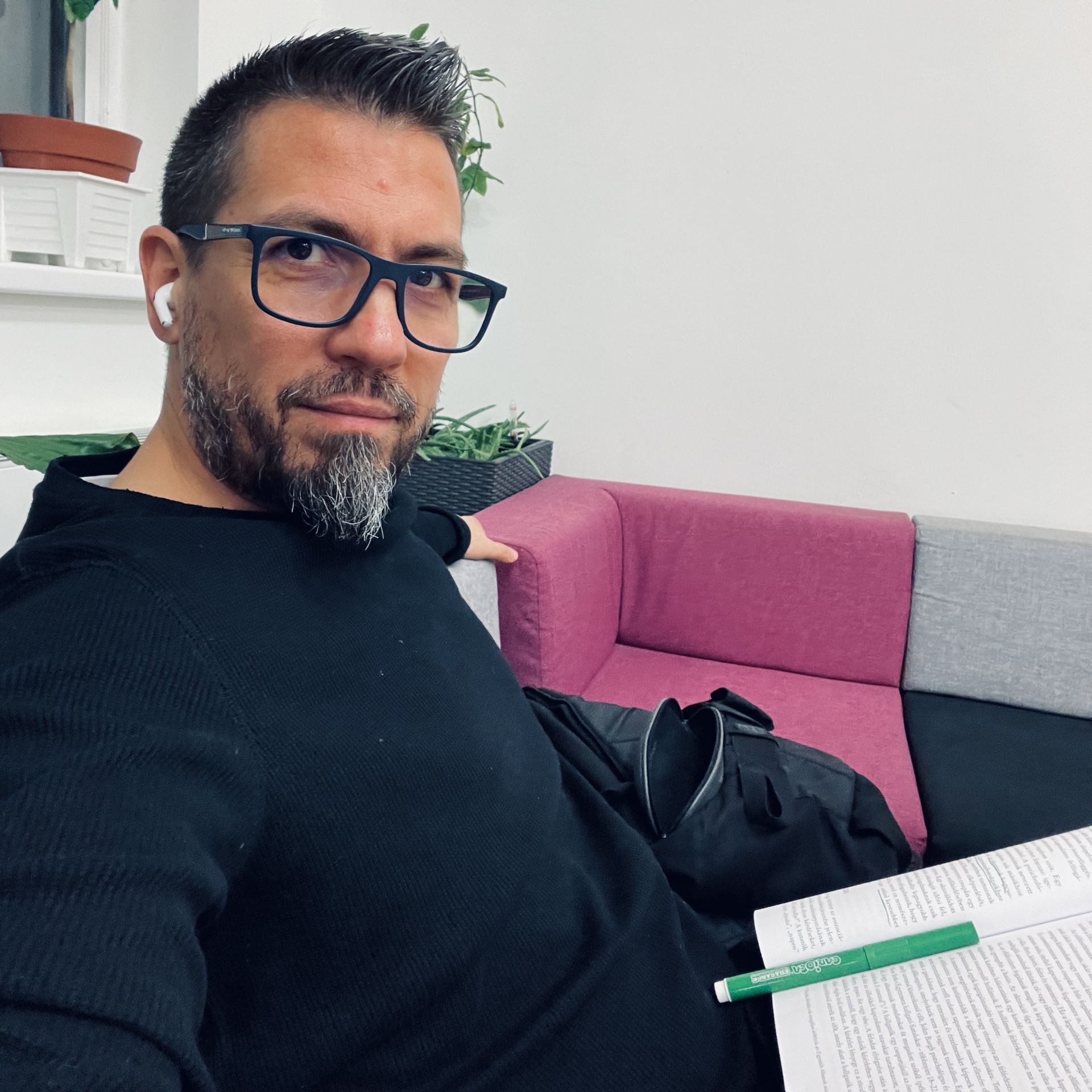 Bodogán Iván portrait lifestyle- és agilis business mentor, coach