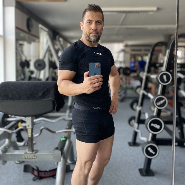 Nem azért fejlesztjük magunkat mert könnyű, hanem mert nehéz.