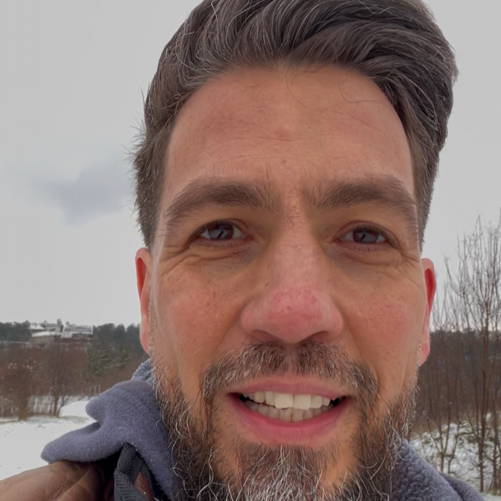 Önbizalom vs Nárcizmus