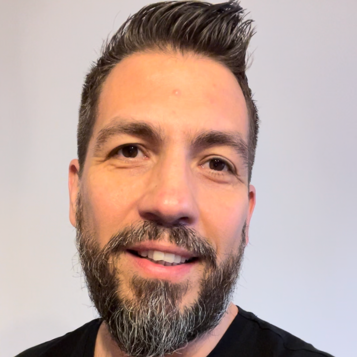 Miért magyarázkodsz? Talán fizetnek érte?