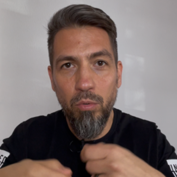 Eltávolodás magunktól