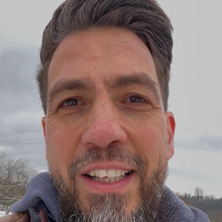 Önfejlesztés kontra önzőség