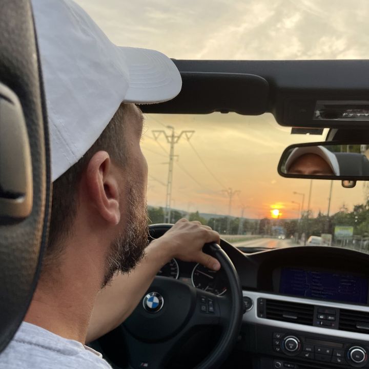 NEM ÉLHETI MÁS AZ ÉLETED