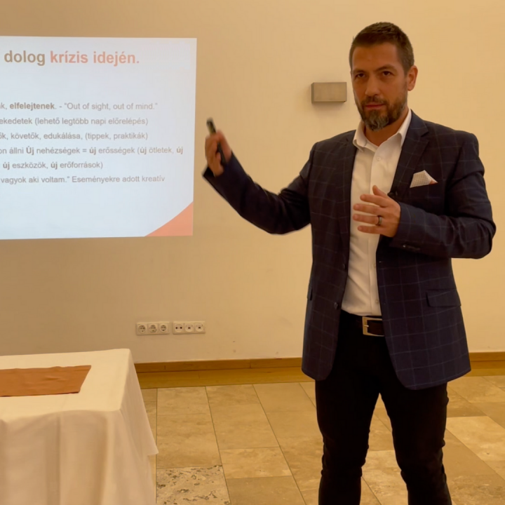 VÁLLALKOZNI KRÍZIS IDEJÉN