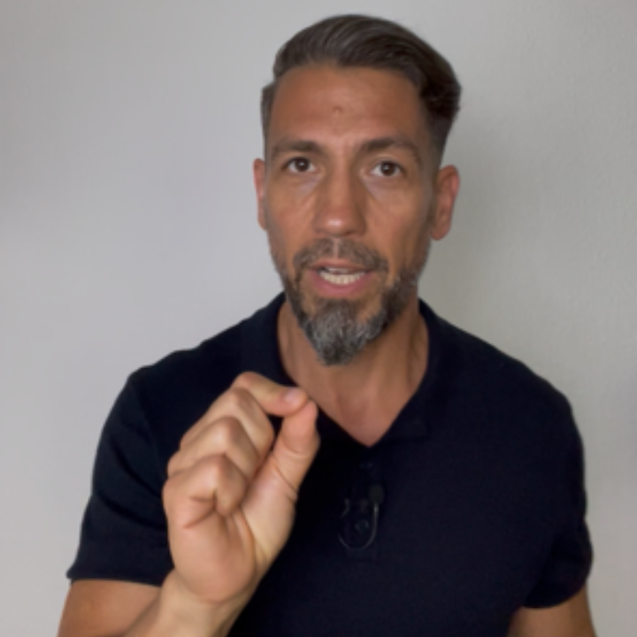 Belül rend, kívül fény.