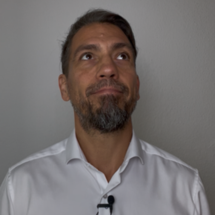 A vezetés újratervezhető